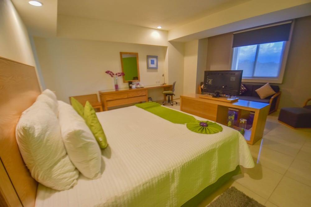 Hb Cordoba Hotel Buitenkant foto