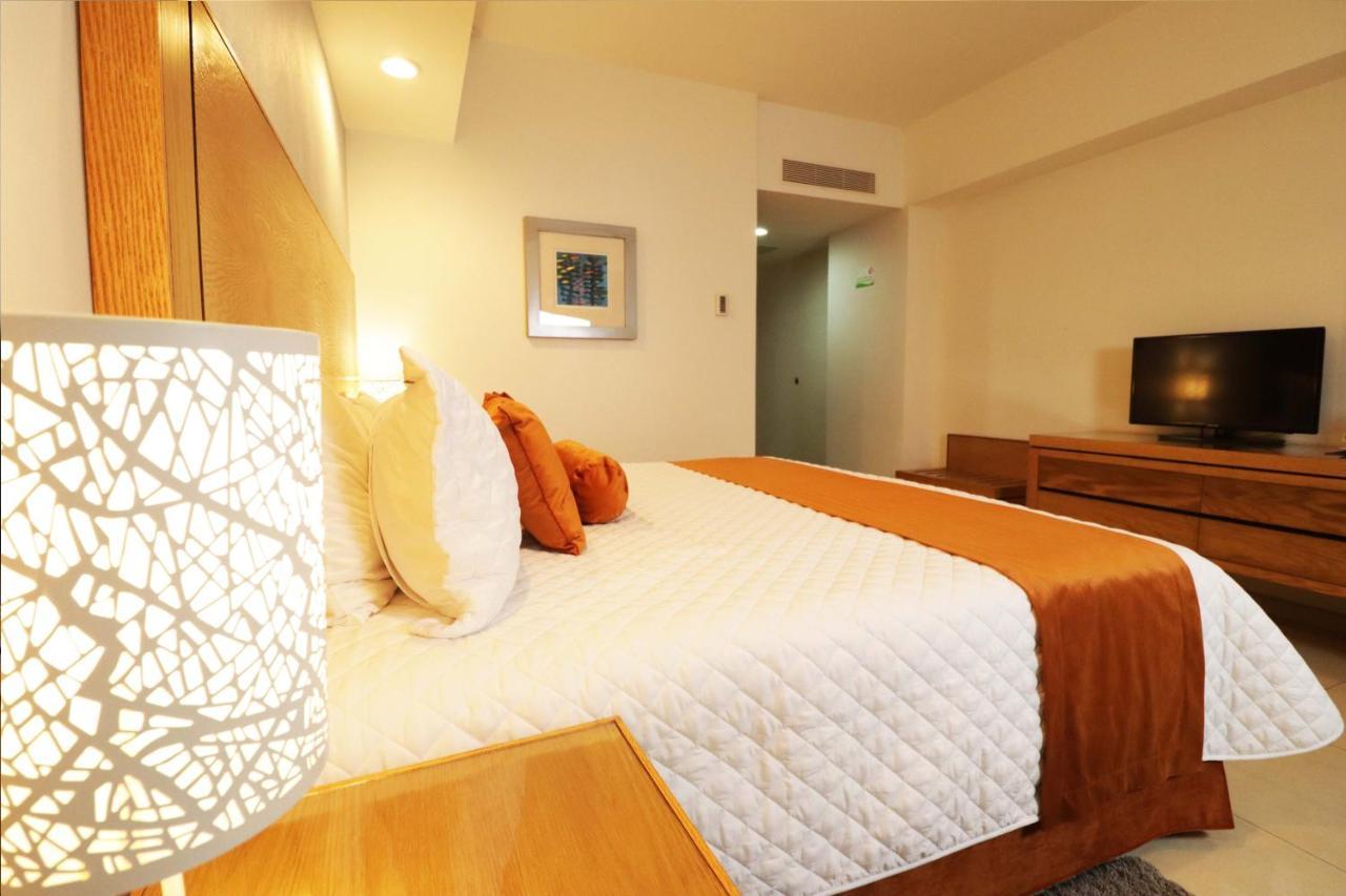Hb Cordoba Hotel Buitenkant foto