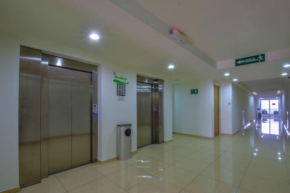 Hb Cordoba Hotel Buitenkant foto