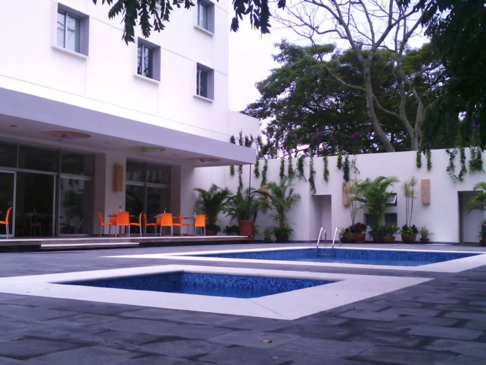 Hb Cordoba Hotel Buitenkant foto